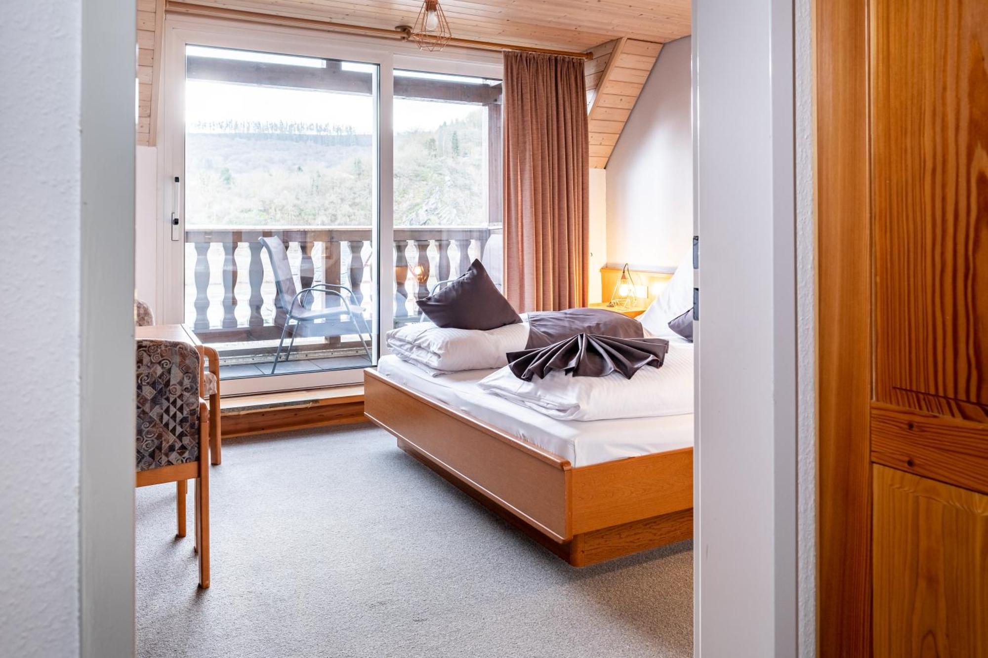 Mike'S Mosel Lodge Treis-Karden Ngoại thất bức ảnh